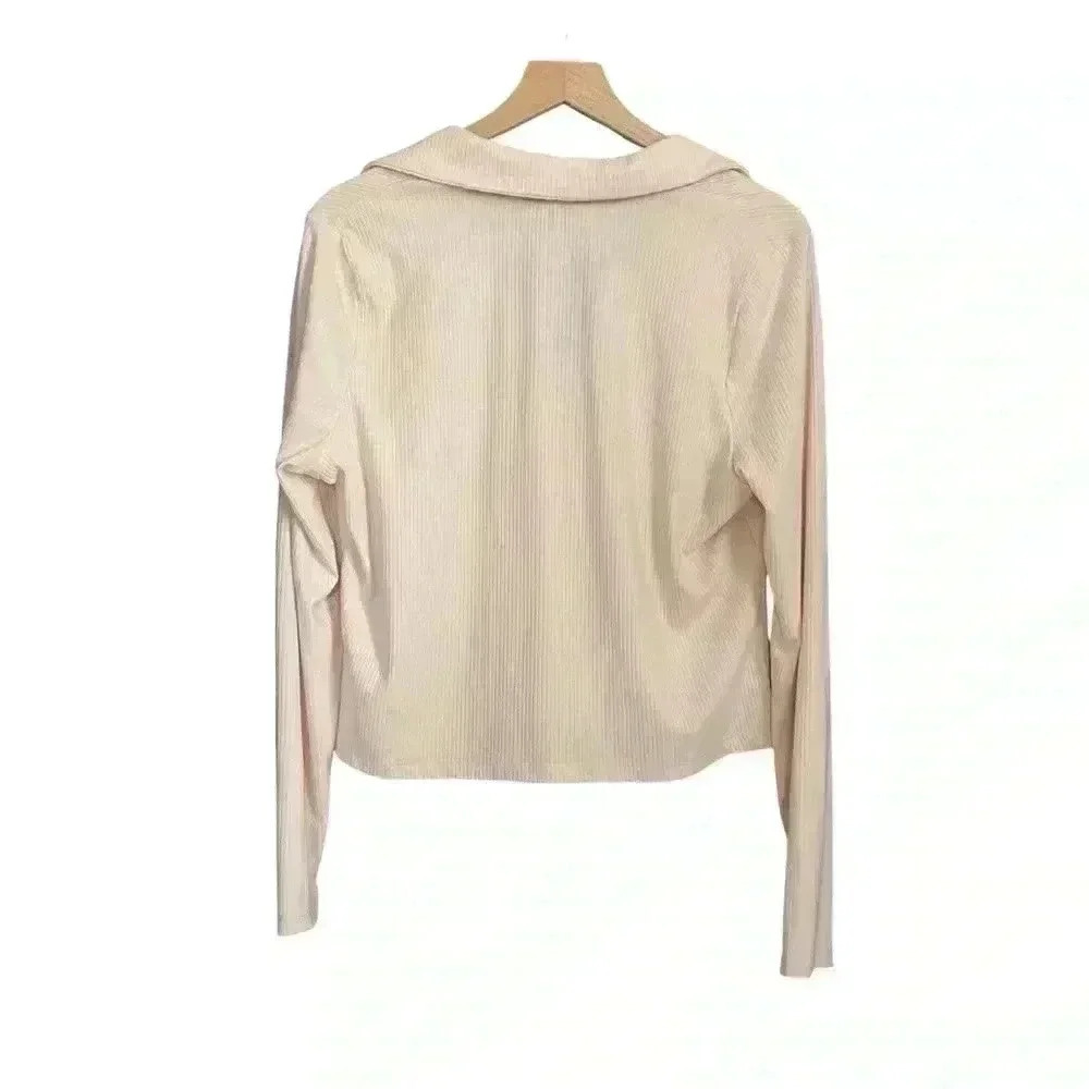 Primark Ribbed Button-Up - Picture 2 of 6